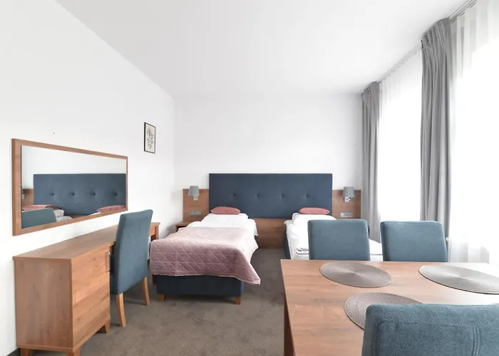 彭斯约纳特里德酒店 斯克拉斯卡波伦巴