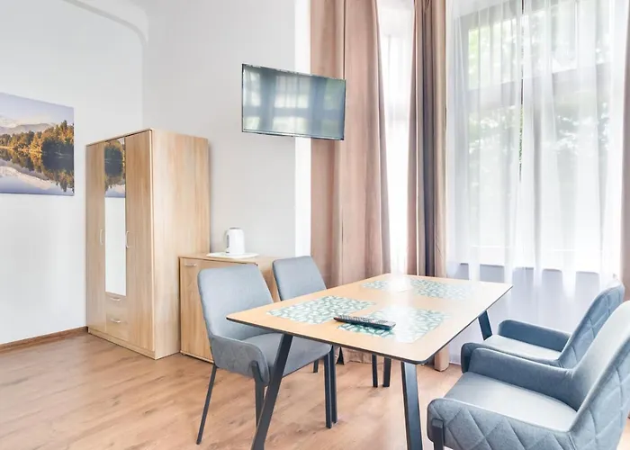 彭斯约纳特里德酒店 斯克拉斯卡波伦巴