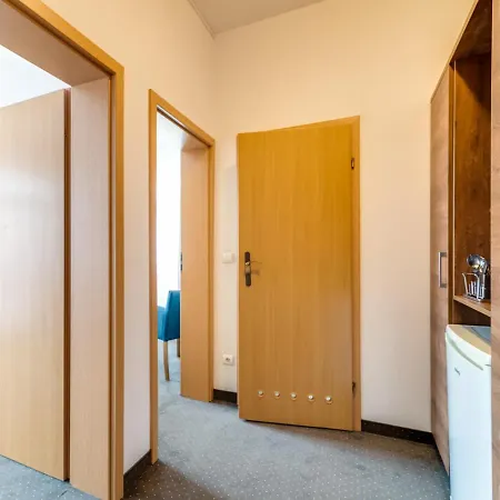 Lider 3* שצ'קלארסקה פוראובה