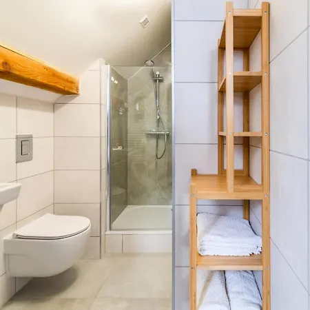 Lider 3* שצ'קלארסקה פוראובה