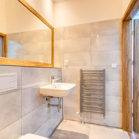 Lider 3* שצ'קלארסקה פוראובה